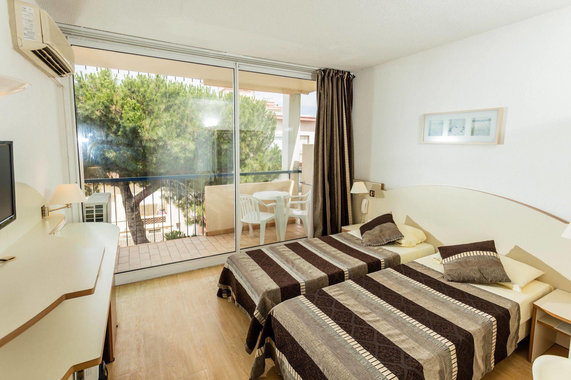 ארגלס-סור-מר Hotel Centre Plage מראה חיצוני תמונה